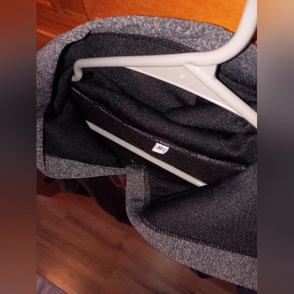 Boy's "Dude Perfect" Grey Hoodie. Size XL! - Picture 4 of 4